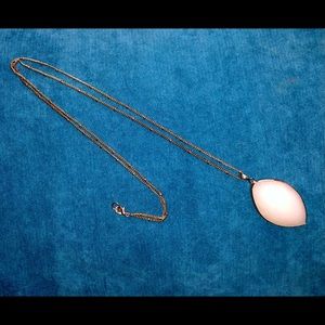 Francesca’s White and Gold tone teardrop necklace